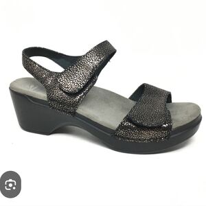 Dansko Sonnet Metallic Black Sandals Size EU 38 US 7.5-8